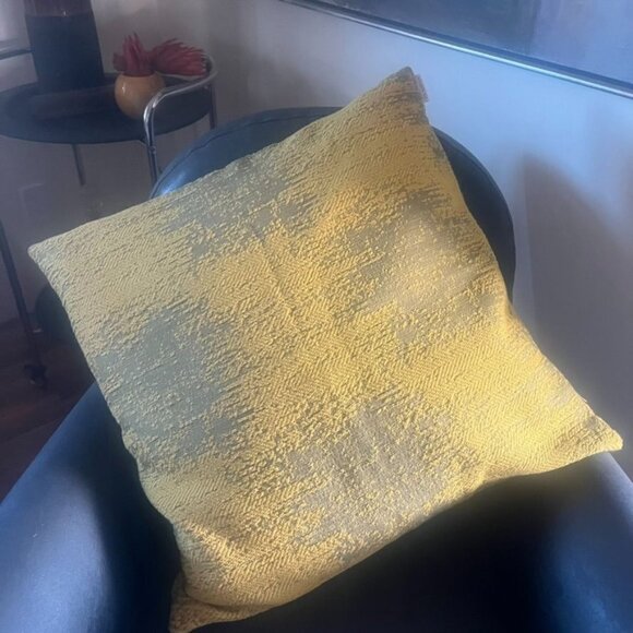 D.V. Kap Home Designer Euro Pillow Sham 26"x26" Yellow & Gray Textured Fabric - Picture 2 of 4